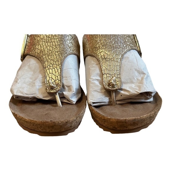 Walking Cradle Phoebe Sandal: Gold Metallic Crackle Leather/Cork Bottom - Picture 5 of 13